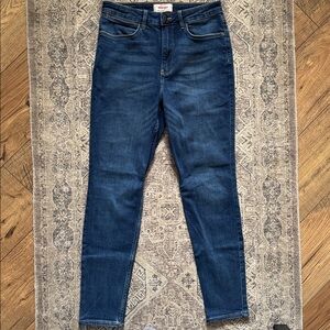 Wrangler Women's Skinny Jeans - Dark Blue